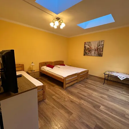 Guest house 4 Dvory 3*