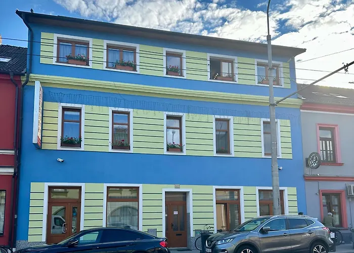 4 Dvory בית הארחה 3*