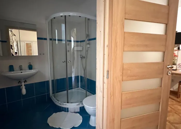 בית הארחה 4 Dvory