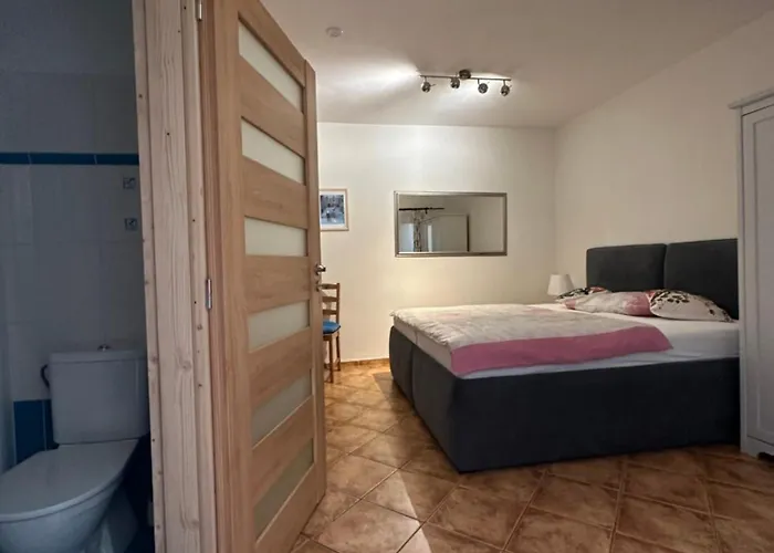 4 Dvory 게스트하우스 3*