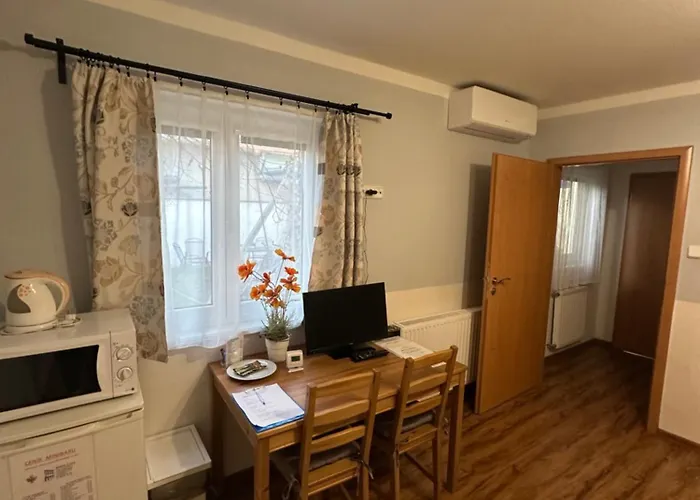 בית הארחה 4 Dvory 3*