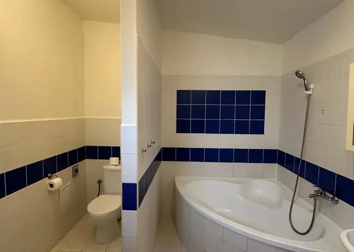 4 Dvory 3* 체스케부데요비체