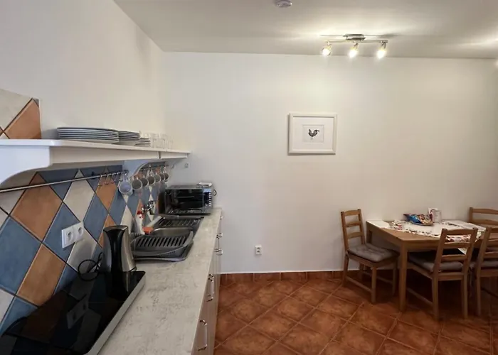 בית הארחה 4 Dvory 3*