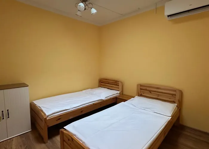 4 Dvory 3* 체스케부데요비체