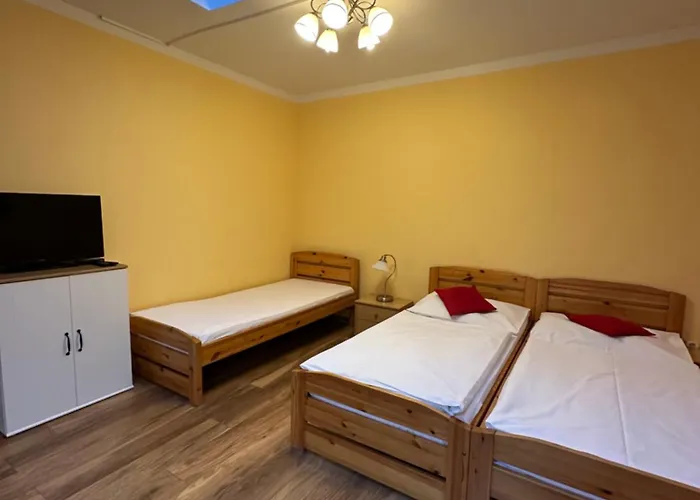 4 Dvory בית הארחה